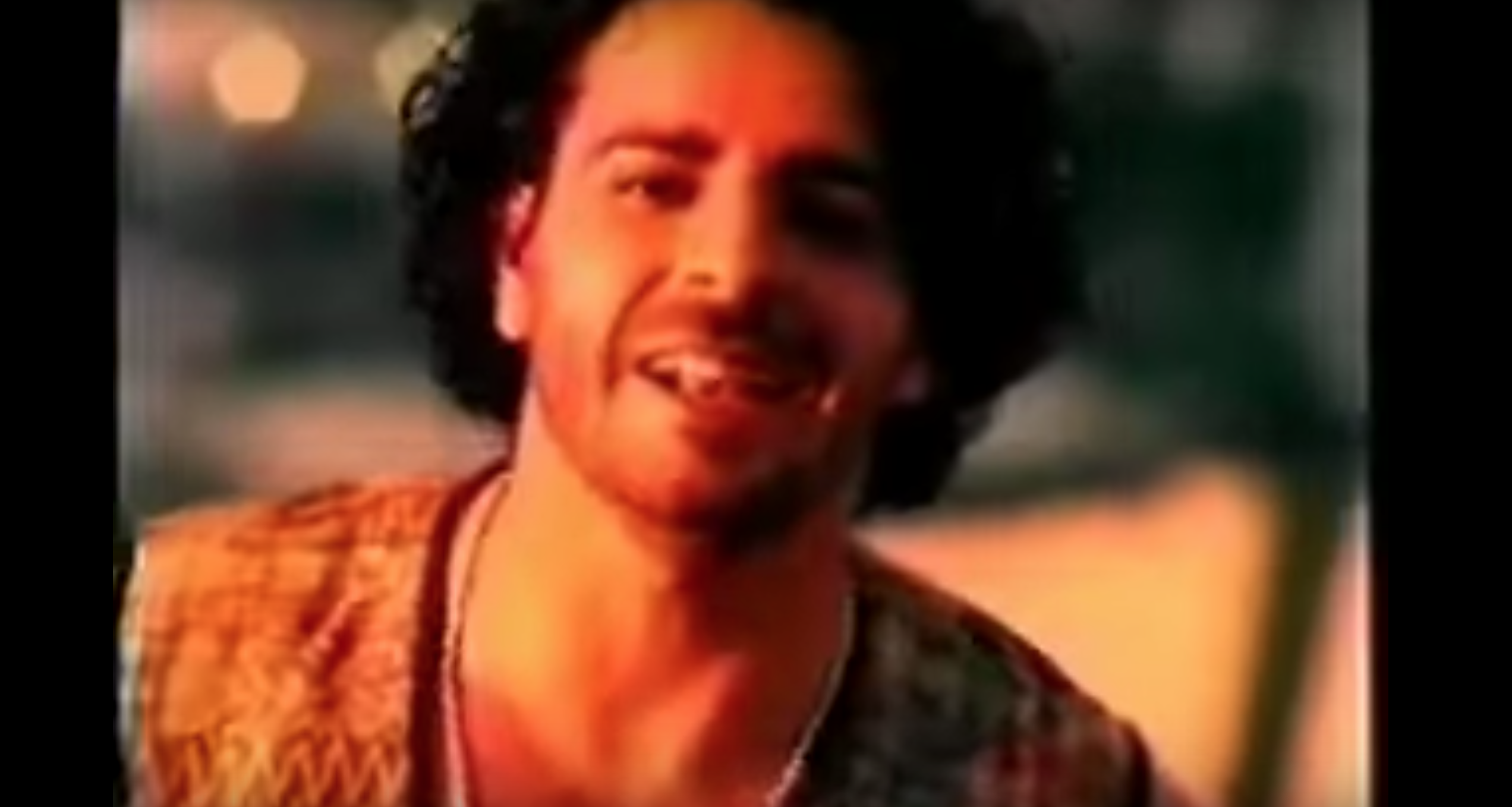 Wayne appears in Luis Enrique’s video “Asi Es La Vida”